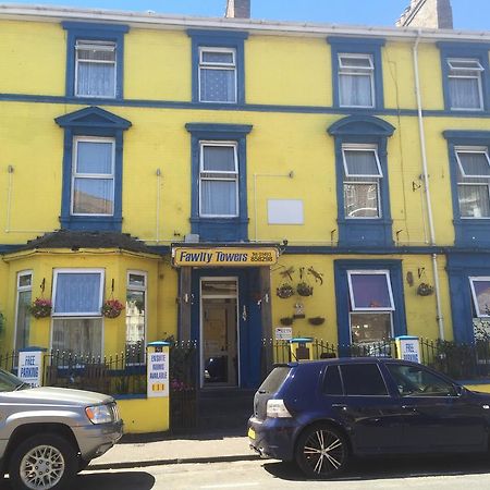 Fawlty Towers Hotel Great Yarmouth Exterior foto